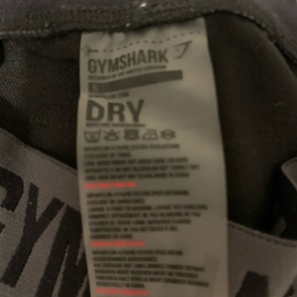 BRAND NEW Full length gym shark leggings - Picture 2 of 2